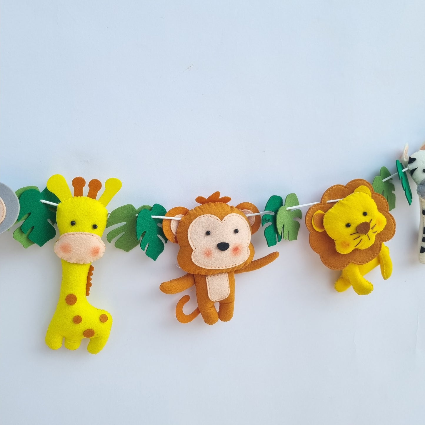 SAFARI FELT GARLAND