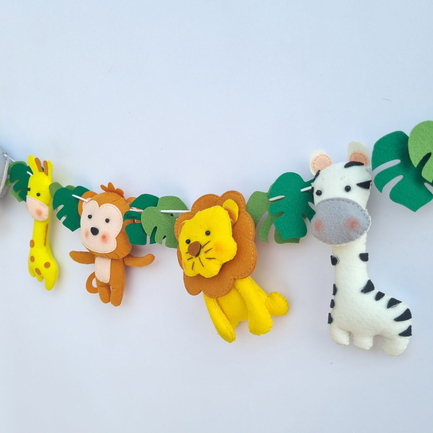 SAFARI FELT GARLAND