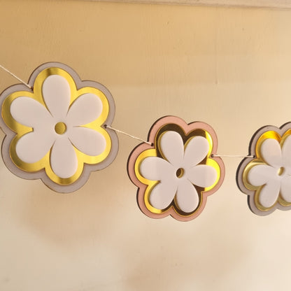 FLOWER WOODEN BUNTING