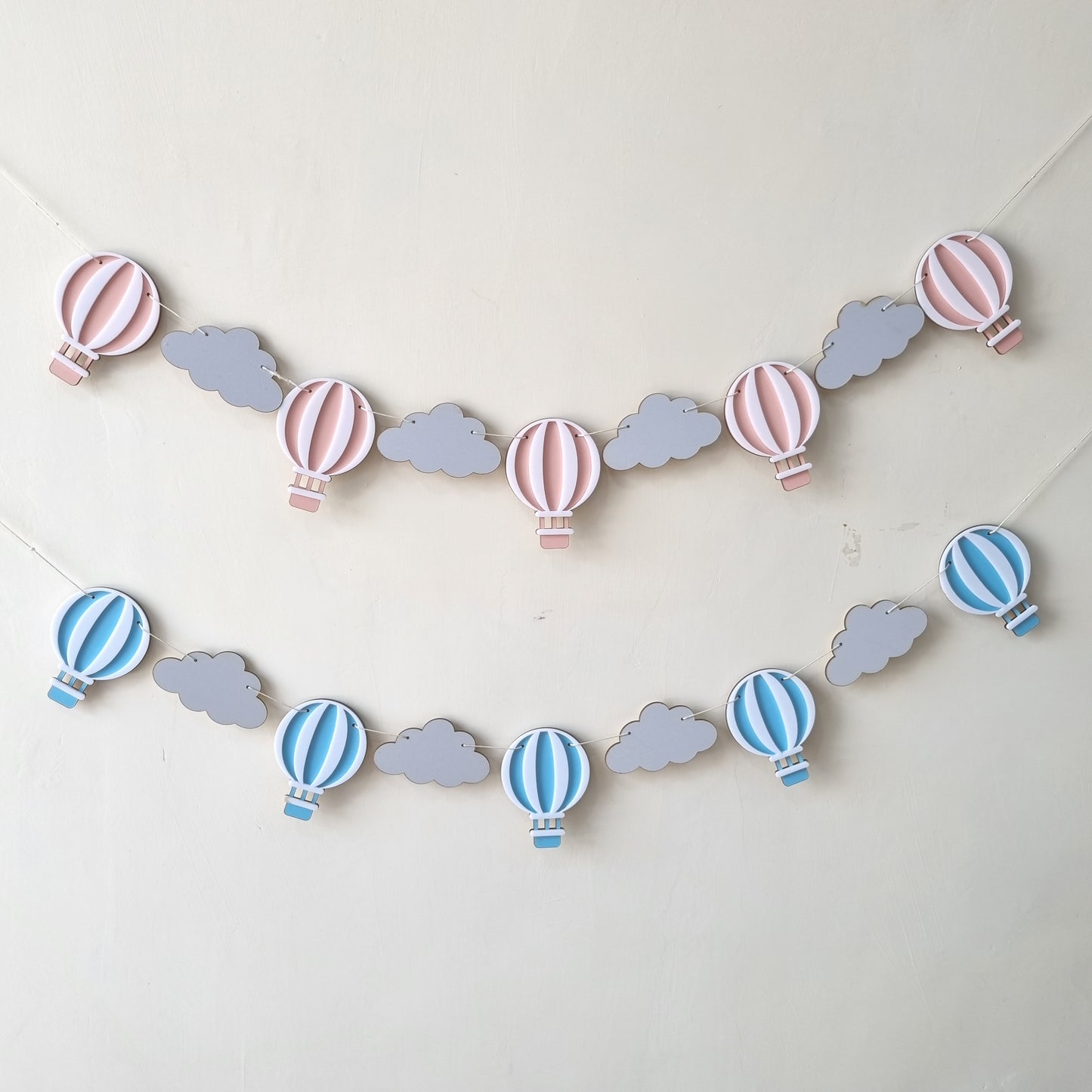 HOT AIR BALLOON WOODEN GARLAND